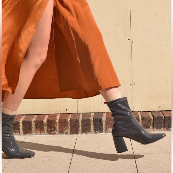 Daniella Shevel BellaMia Gray Patent Boots - Picture 2 of 7